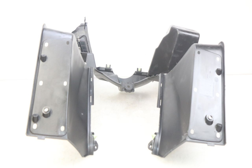 photo de TABLIER INTERIEUR PEUGEOT SATELIS 125 (2010 - 2012) - Détail de la pièce