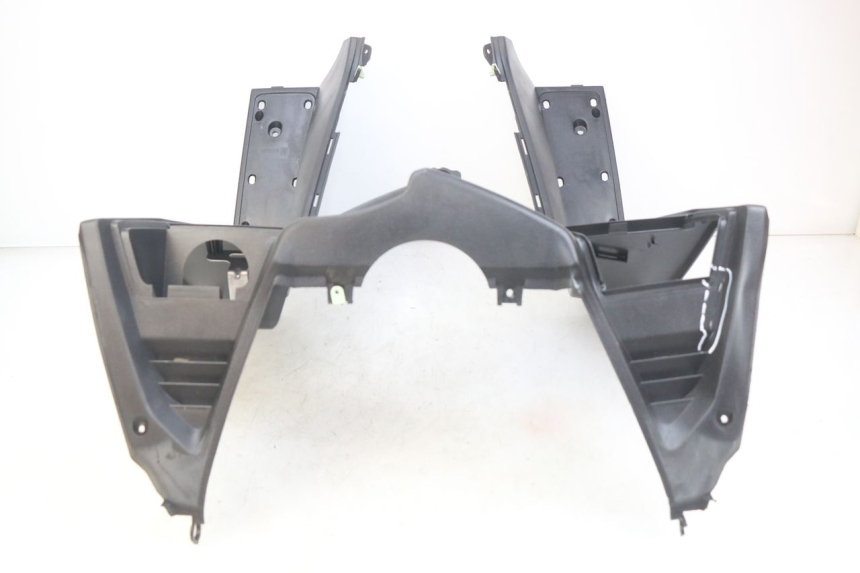 photo de TABLIER INTERIEUR PEUGEOT SATELIS 125 (2010 - 2012) - Inspection visuelle