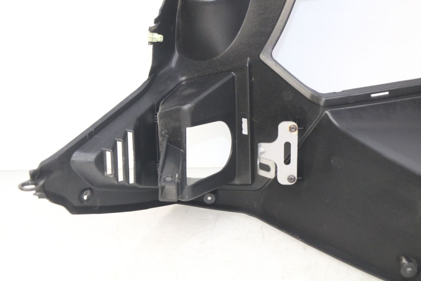 photo de TABLIER INTERIEUR PEUGEOT SATELIS 125 (2010 - 2012) - Autre angle de vue