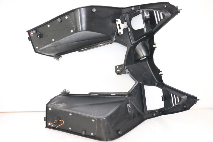 photo de TABLIER INTERIEUR PEUGEOT SATELIS 125 (2010 - 2012) - Photo complémentaire