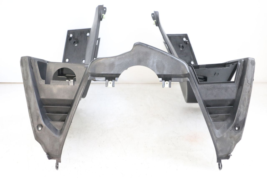 photo de TABLIER INTERIEUR PEUGEOT SATELIS 125 (2010 - 2012) - Zoom état d’usage