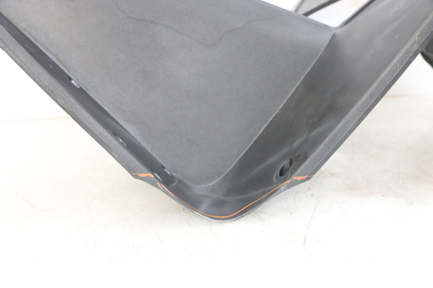 photo de TABLIER INTERIEUR PEUGEOT SATELIS 125 (2006 - 2009) - Détails caractéristiques