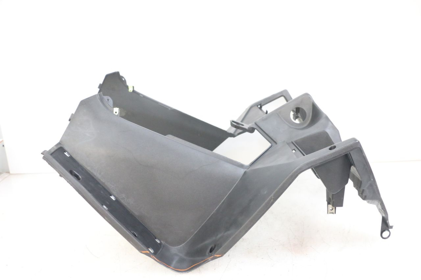 photo de TABLIER INTERIEUR PEUGEOT SATELIS 125 (2006 - 2009) - Vue rapprochée