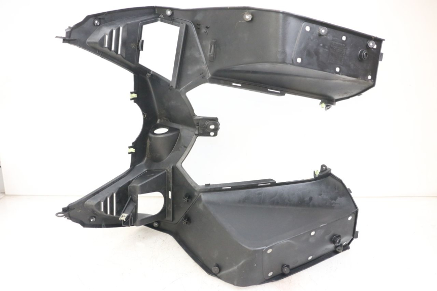 photo de TABLIER INTERIEUR PEUGEOT SATELIS 125 (2006 - 2009) - Vue d’ensemble