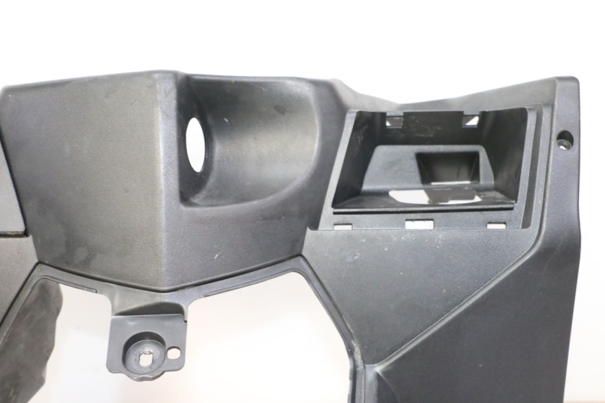 photo de TABLIER INTERIEUR PEUGEOT SATELIS 125 (2013 - 2018) - Focus structure