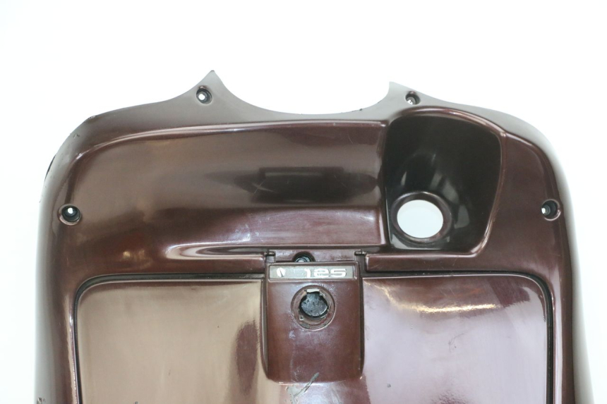 photo de TABLIER INTERIEUR APRILIA SCARABEO GT TOURING 125 (1999 - 2005) - Zoom composants