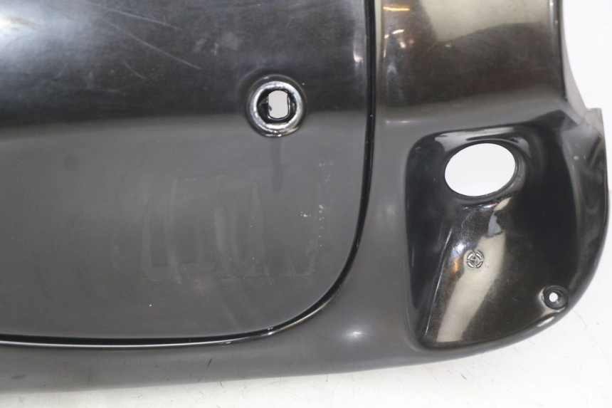 photo de TABLIER INTERIEUR APRILIA SCARABEO 100 (2003 - 2012) - Détails caractéristiques