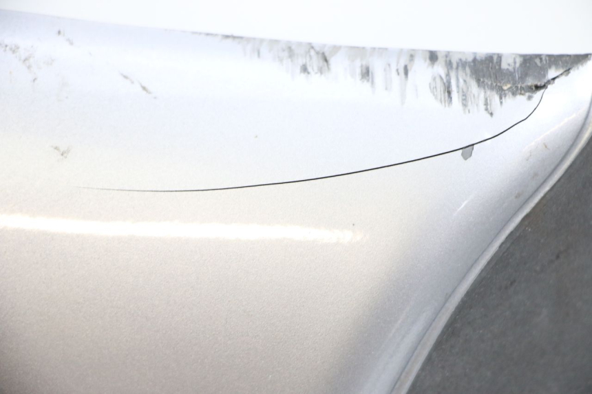 photo de TABLIER INTERIEUR APRILIA SCARABEO 100 (2003 - 2012) - Gros plan technique