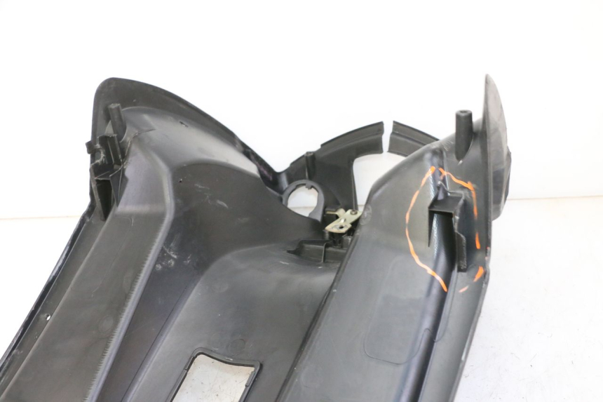 photo de TABLIER INTERIEUR PEUGEOT SPEEDFIGHT 3 AIR 50 (2009 - 2015) - Détail de la pièce