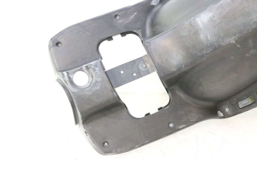 photo de TABLIER INTERIEUR GILERA STALKER 50 (2004 - 2014) - Détails caractéristiques