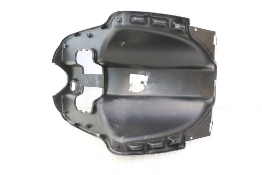 photo de TABLIER INTERIEUR GILERA STALKER 50 (2004 - 2014) - Gros plan technique