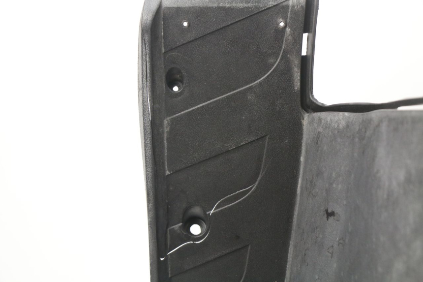 photo de TABLIER INTERIEUR RAZZO STEED 125 (2012 - 2018) - Détail de la pièce