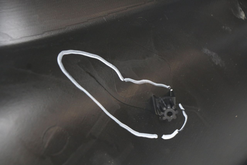 photo de TABLIER INTERIEUR PEUGEOT STREETZONE 4T 50 (2018 - 2023) - Vue d’ensemble