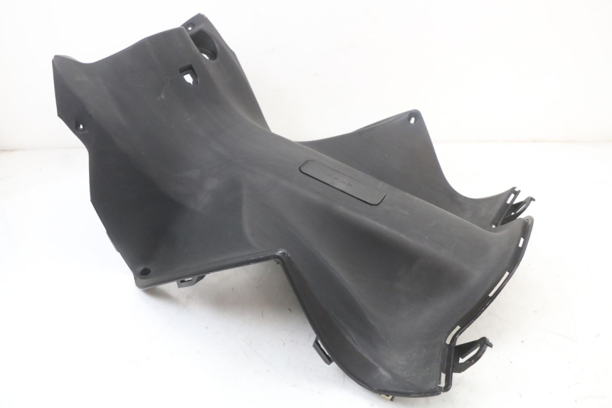 photo de TABLIER INTERIEUR KYMCO SUPER 8 4T 50 (2018 - 2020) - Autre angle de vue