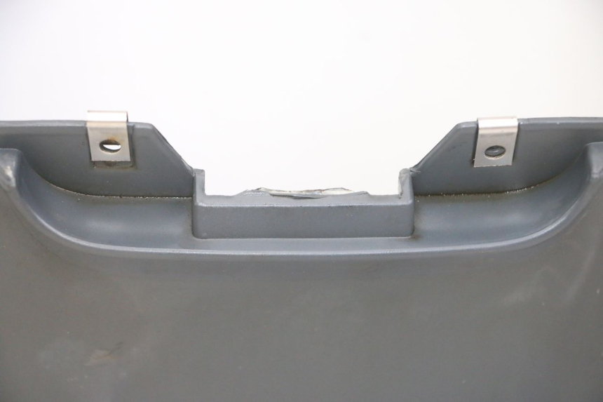 photo de TABLIER INTERIEUR PIAGGIO SUPER LX 125 (2000 - 2003) - Zoom état d’usage