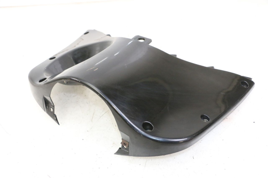 photo de TABLIER INTERIEUR SUPERIEUR DAELIM BESBI 125 (2007 - 2008) - Points de fixation