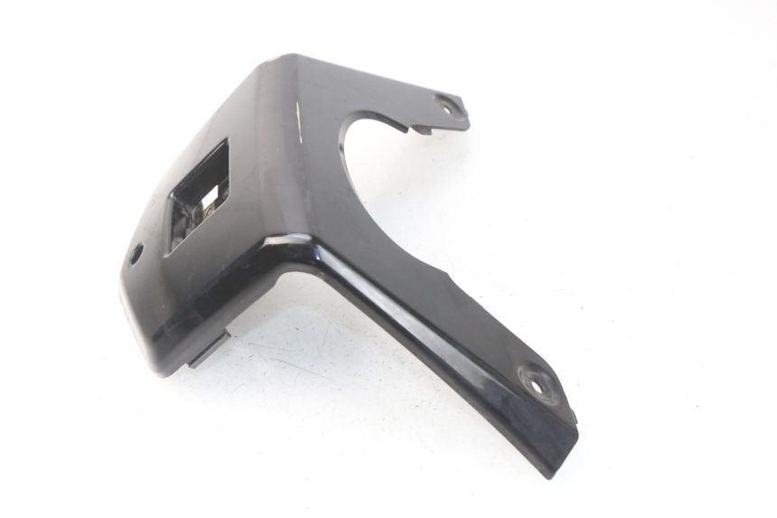 photo de TABLIER INTERIEUR SUPERIEUR KYMCO DINK STREET 125 (2009 - 2014) - Autre angle de vue