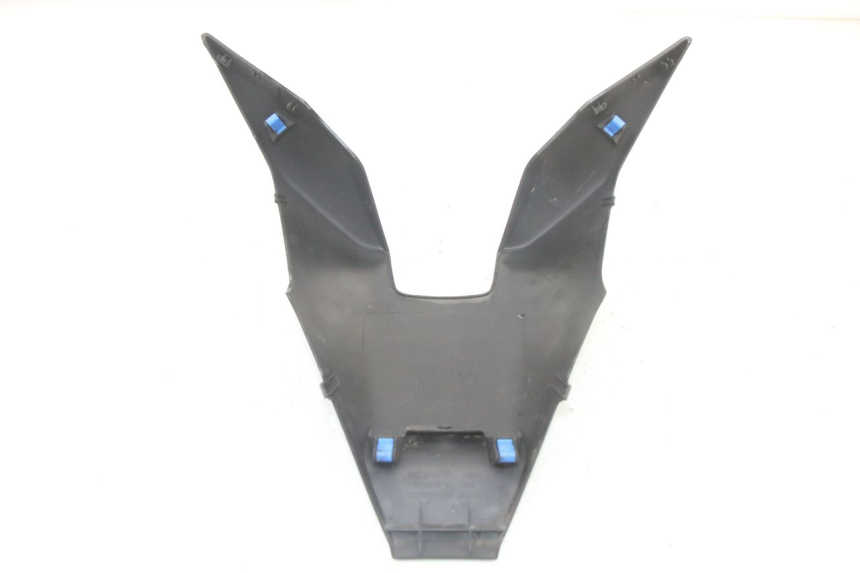 photo de TABLIER INTERIEUR SUPERIEUR HONDA FORZA 125 (2021 - 2025) - Gros plan technique