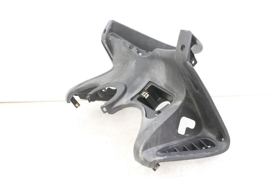 photo de TABLIER INTERIEUR SUPERIEUR KYMCO GRAND DINK 125 (2008 - 2014) - Points de fixation