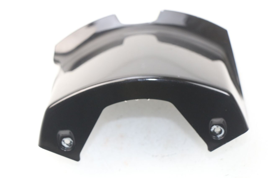 photo de TABLIER INTERIEUR SUPERIEUR PEUGEOT METROPOLIS 400 (2017 - 2020) - Gros plan technique