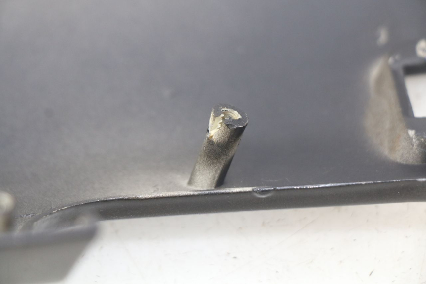 photo de TABLIER INTERIEUR SUPERIEUR TNT MOTOR OTTO 2T 50 (2012 - 2018) - Gros plan technique