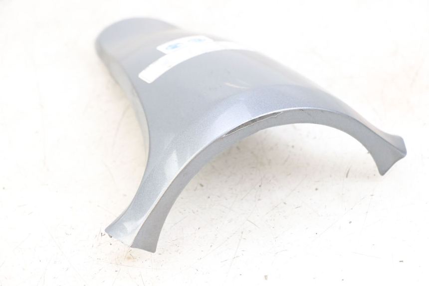 photo de TABLIER INTERIEUR SUPERIEUR HONDA PCX (JF47) 125 (2012 - 2013) - Gros plan technique