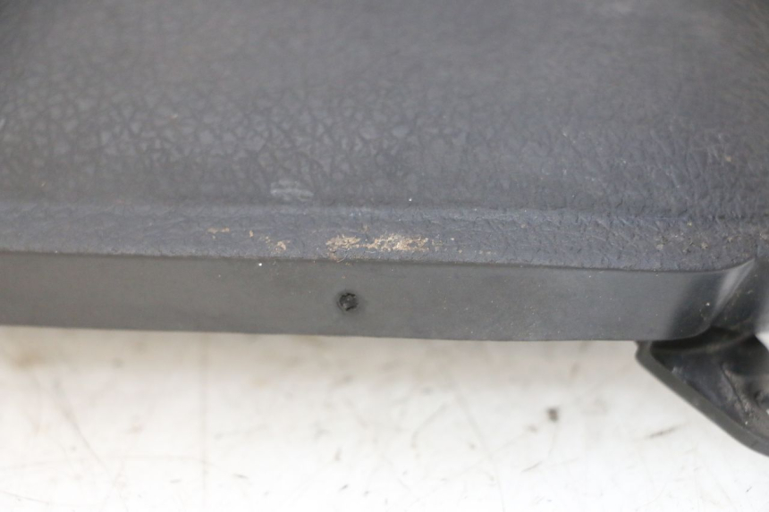 photo de TABLIER INTERIEUR SUPERIEUR YAMAHA X-MAX XMAX 125 (2010 - 2013) - État de surface