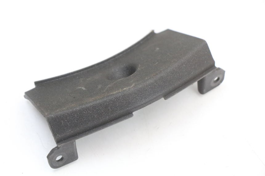 photo de TABLIER INTERIEUR SUPERIEUR PIAGGIO X10 125 (2012 - 2017) - Zoom état d’usage