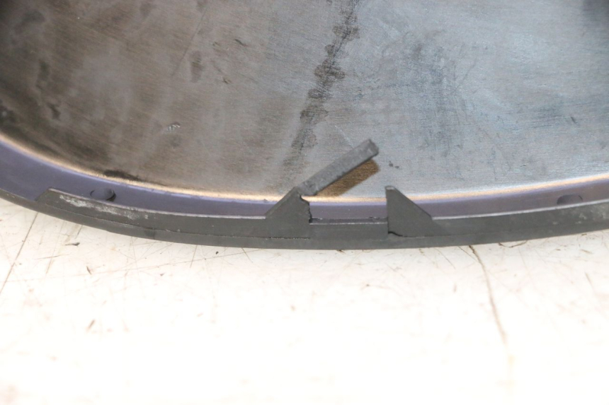 photo de TABLIER INTERIEUR SUPERIEUR YAMAHA YP MAJESTY 125 (2002 - 2006) - État de surface