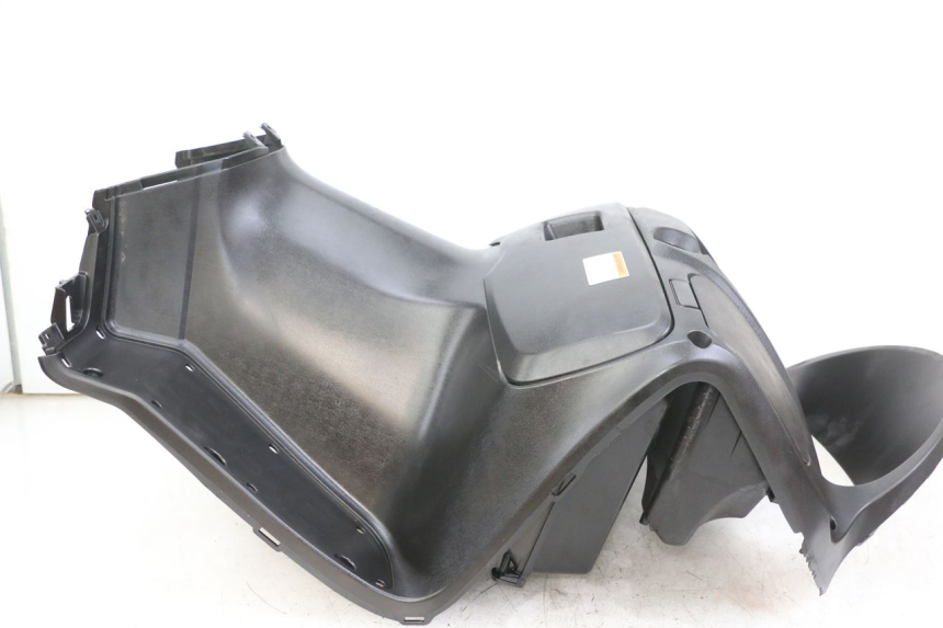 photo de TABLIER INTERIEUR SUZUKI BURGMAN 125 (2018 - 2021) - Autre angle de vue