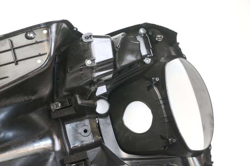 photo de TABLIER INTERIEUR SUZUKI BURGMAN 125 (2018 - 2021) - Pièce contrôlée
