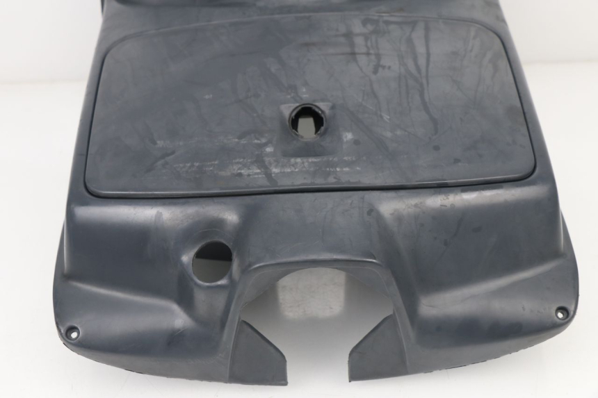 photo de TABLIER INTERIEUR PEUGEOT SV 80 (1993 - 1997) - Gros plan technique