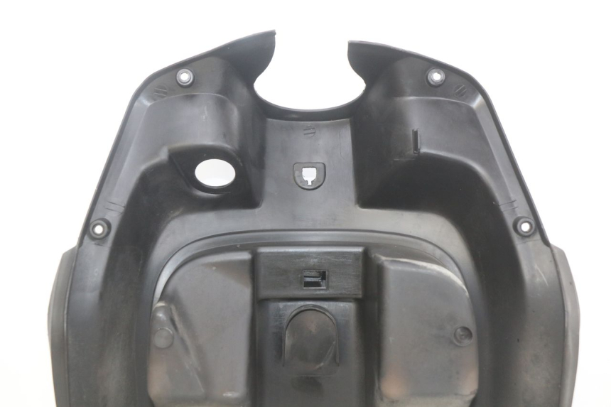 photo de TABLIER INTERIEUR SYM SYMPHONY 125 (2009 - 2015) - Autre angle de vue