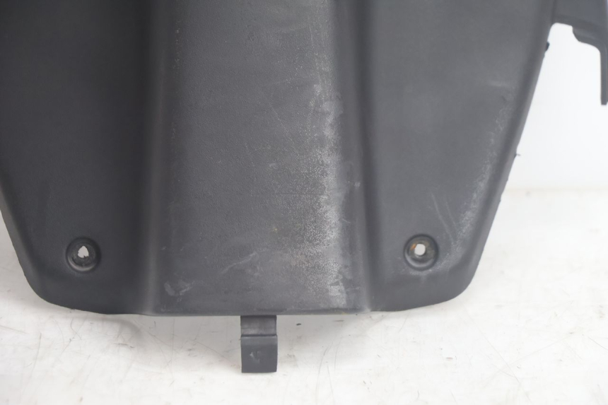 photo de TABLIER INTERIEUR PEUGEOT TREKKER 50 (1995 - 2004) - Points de fixation