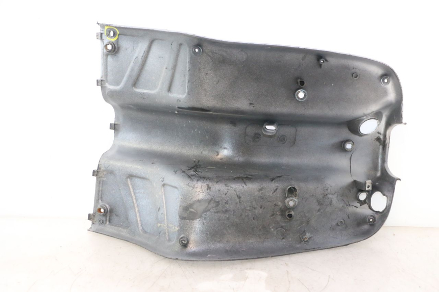 photo de TABLIER INTERIEUR PIAGGIO TYPHOON 50 (1993 - 1999) - État de surface
