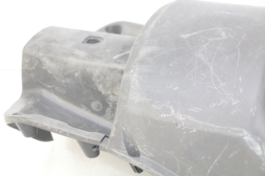 photo de TABLIER INTERIEUR PEUGEOT V-CLIC VCLIC 50 (2007 - 2013) - Gros plan technique