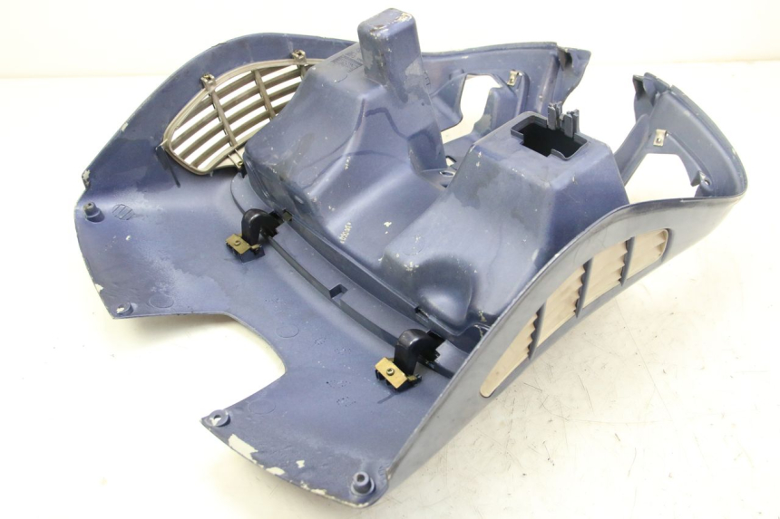 photo de TABLIER INTERIEUR PIAGGIO VESPA GRANTURISMO 125 (2003 - 2007) - Vue d’ensemble