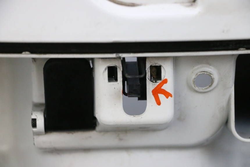 photo de TABLIER INTERIEUR PIAGGIO VESPA GTS SUPER IE 125 (2009 - 2016) - Focus structure