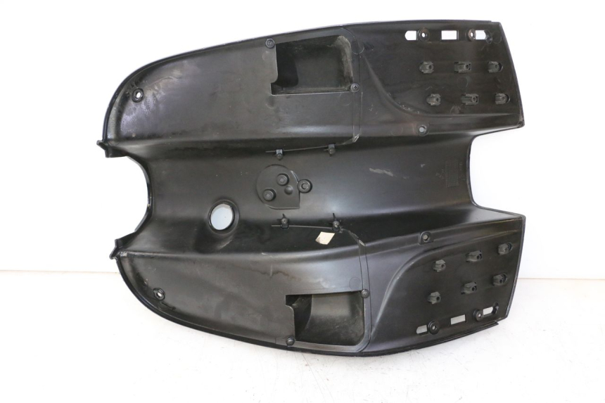 photo de TABLIER INTERIEUR PIAGGIO VESPA S 2T 50 (2007 - 2014) - Autre angle de vue