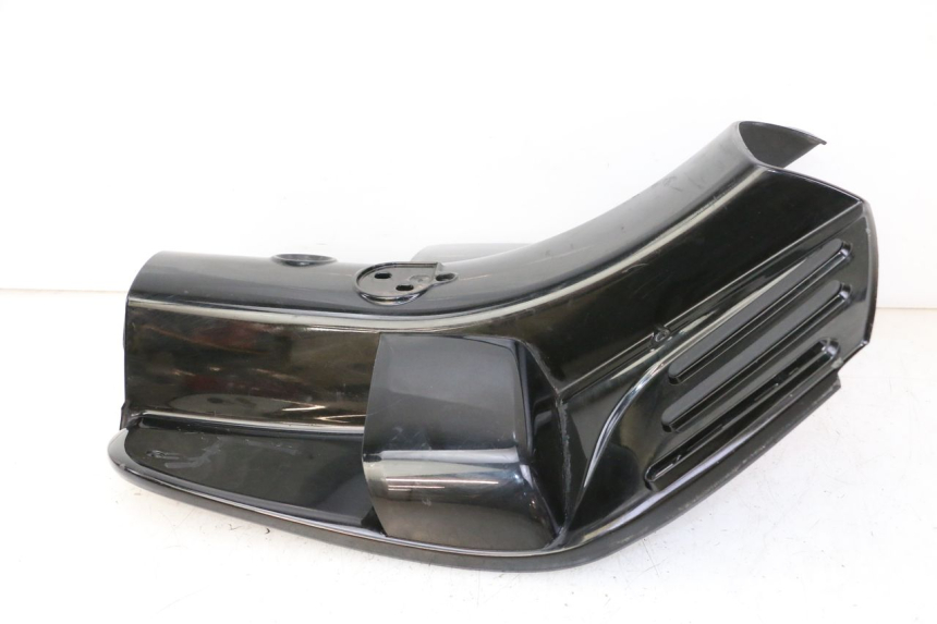 photo de TABLIER INTERIEUR PIAGGIO VESPA S 2T 50 (2007 - 2014) - Gros plan technique