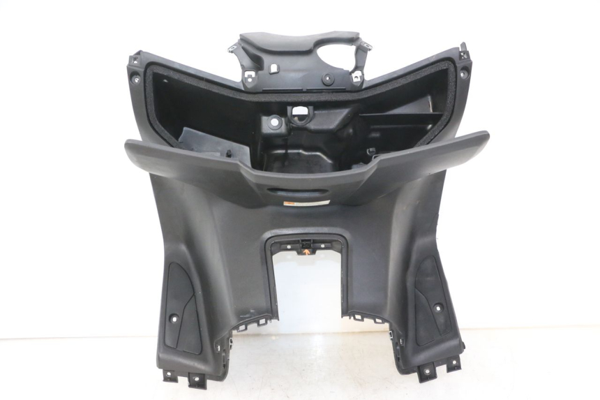 photo de TABLIER INTERIEUR YAMAHA X-MAX XMAX ABS 250 (2010 - 2012) - Zoom qualité