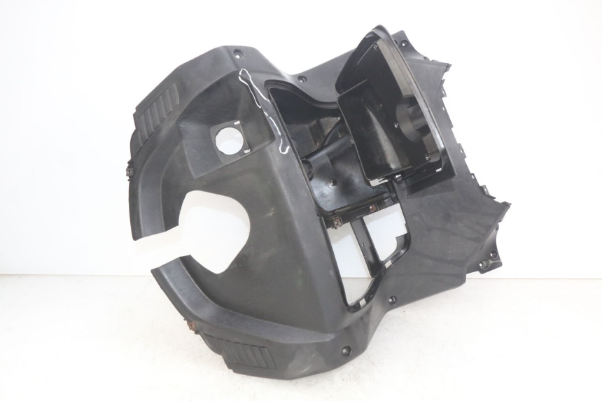 photo de TABLIER INTERIEUR YAMAHA X-MAX XMAX 250 (2006 - 2009) - Marquages et références
