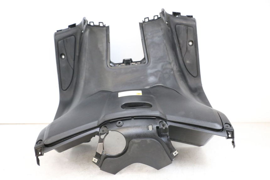 photo de TABLIER INTERIEUR YAMAHA X-MAX XMAX 125 (2010 - 2013) - État de surface