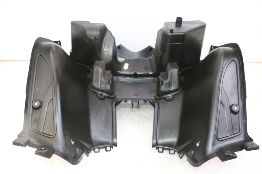 photo de TABLIER INTERIEUR YAMAHA X-MAX XMAX 125 (2010 - 2013) - Détail de la pièce