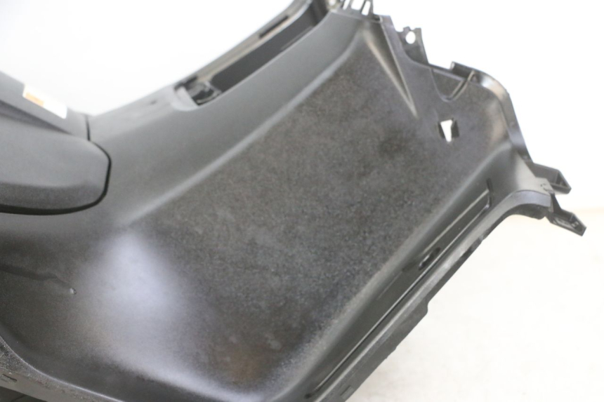 photo de TABLIER INTERIEUR YAMAHA X-MAX XMAX 125 (2010 - 2013) - Zoom composants
