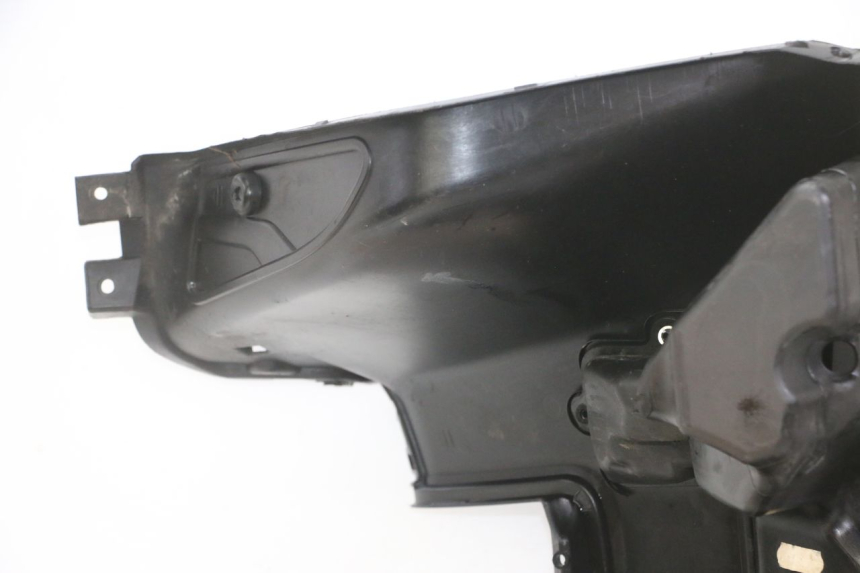 photo de TABLIER INTERIEUR YAMAHA X-MAX XMAX 125 (2010 - 2013) - Zoom état d’usage