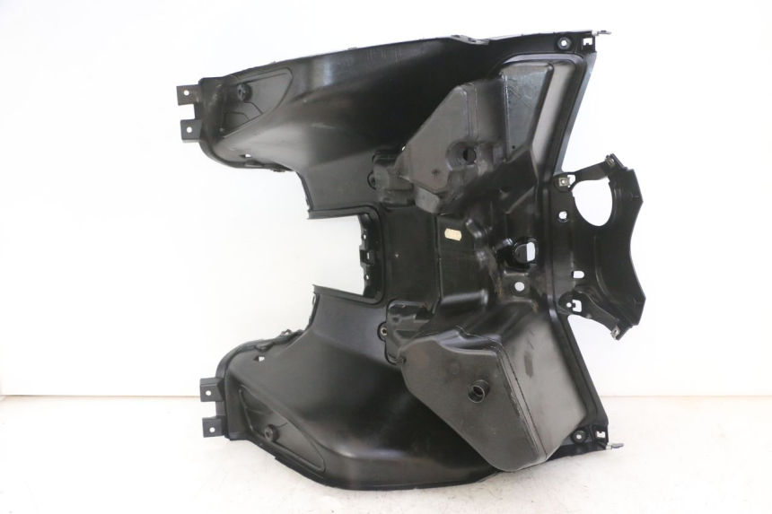 photo de TABLIER INTERIEUR YAMAHA X-MAX XMAX 125 (2010 - 2013) - État de surface