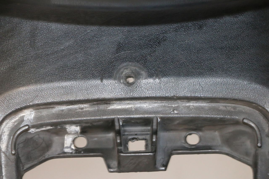 photo de TABLIER INTERIEUR YAMAHA X-MAX XMAX 125 (2010 - 2013) - Angle alternatif