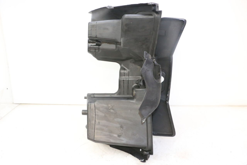 photo de TABLIER INTERIEUR YAMAHA X-MAX XMAX 125 (2010 - 2013) - Autre angle de vue