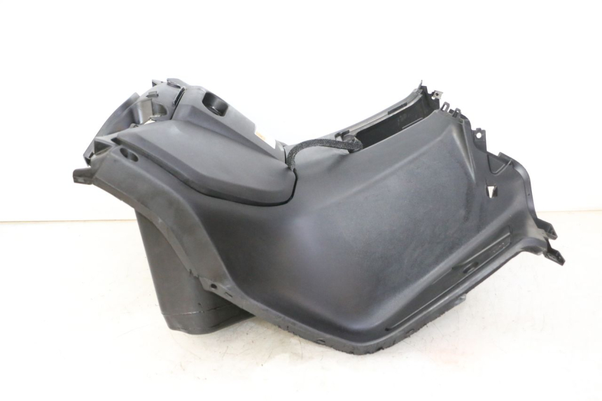 photo de TABLIER INTERIEUR YAMAHA X-MAX XMAX 125 (2010 - 2013) - Autre angle de vue